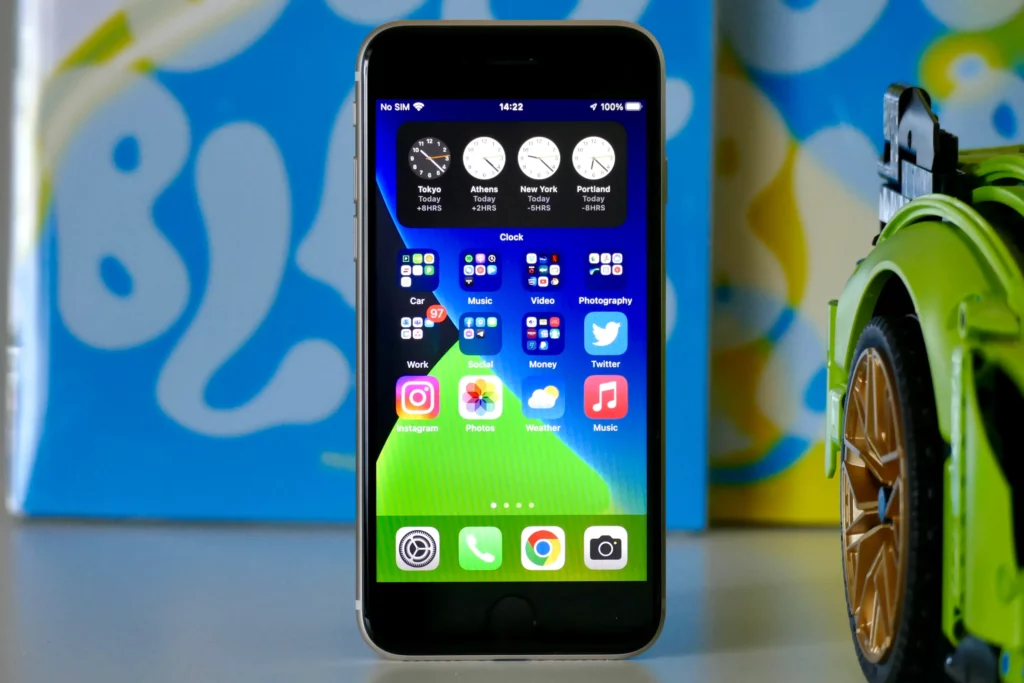 开启无限畅享，iPhone SE 2022 限时免费，Verizon 给你最佳选择！