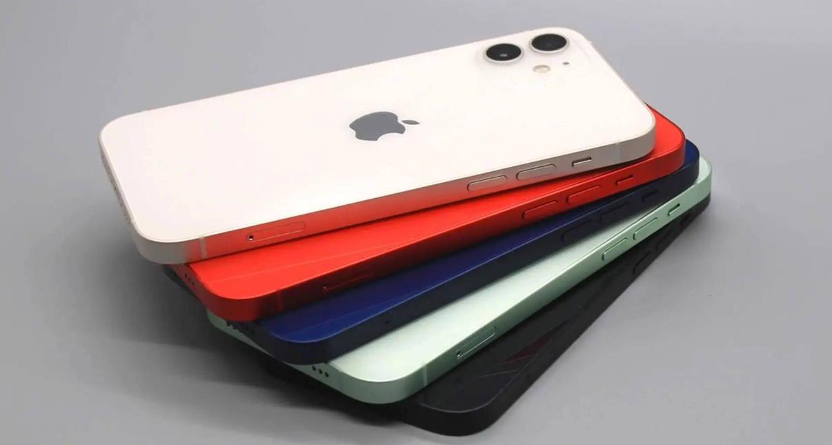 加拿大亚马逊优惠：苹果Apple iPhone 13翻新机优惠166加拿大元，售价920加拿大元