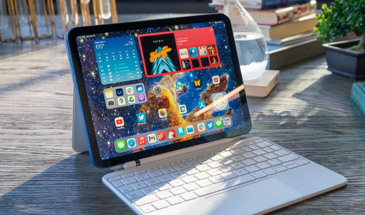 美国亚马逊优惠：苹果Apple iPad(第十代)优惠100美元，售价349美元