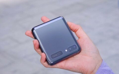 三星Samsung Galaxy Z Flip英国亚马逊优惠200英镑，售价849英镑