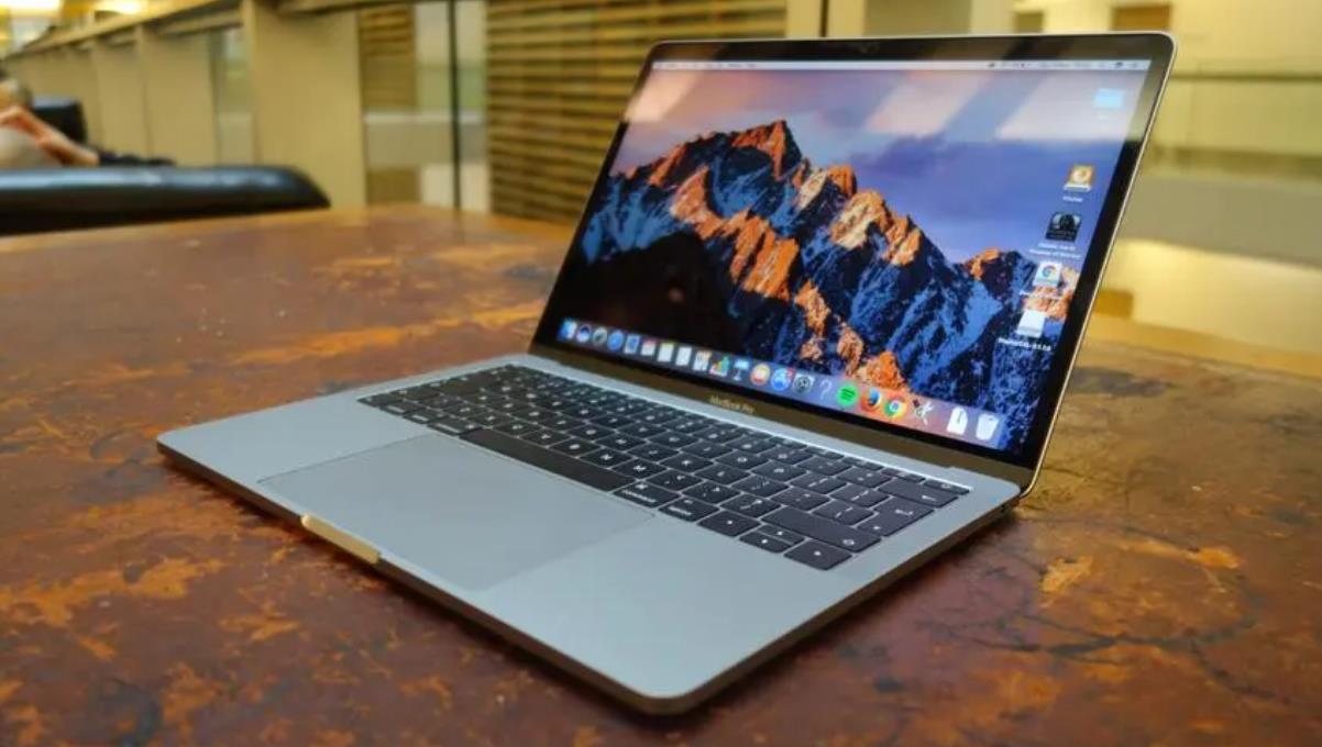 加拿大BEST BUY优惠：苹果Apple 14英寸MacBook Pro (M3 1TB)优惠272加币，售价2172加币。