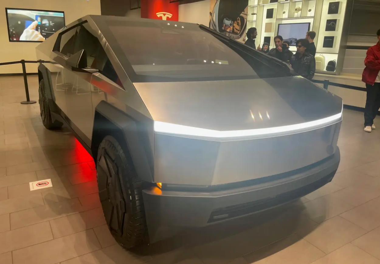 消息称Cybertruck已登陆特斯拉Tesla展厅 消费者却这样说