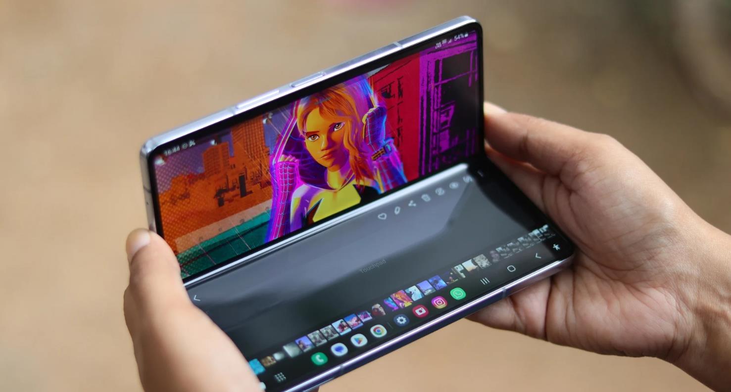 消息称三星Samsung准备向苹果Apple提供可折叠和XR显示屏