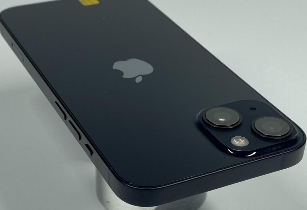 加拿大BEST BUY苹果Apple iPhone 13 128GB翻新版售价679美元，优惠221美元