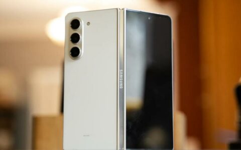 美国三星商店Samsung Store以旧换新：三星Samsung Galaxy Z Fold 5最高可优惠1000美元，价格降至650美元