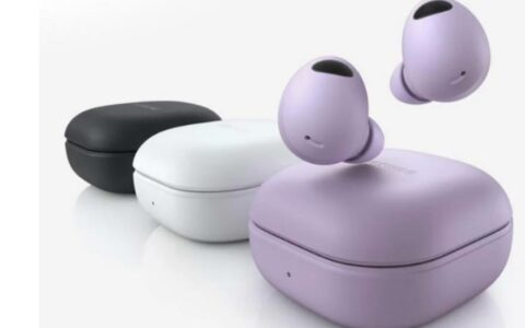消息称三星Samsung明年下半年推出Galaxy Buds3耳机 支持设备端实时AI翻译功能