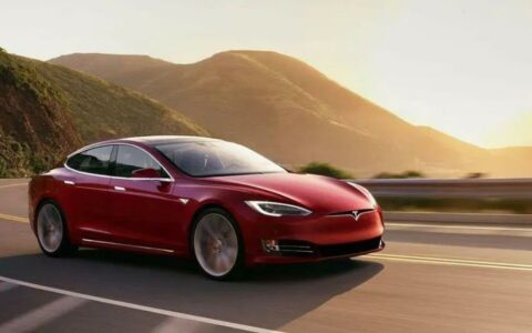 因自动驾驶问题 特斯拉Tesla召回超203万辆车