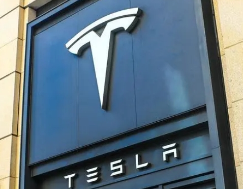 特斯拉由于辅助驾驶系统缺陷召回逾200万辆汽车