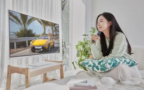 美国三星商店Samsung Store冬季促销 三星Samsung 27英寸M7智能显示器仅需299美元，优惠250美元
