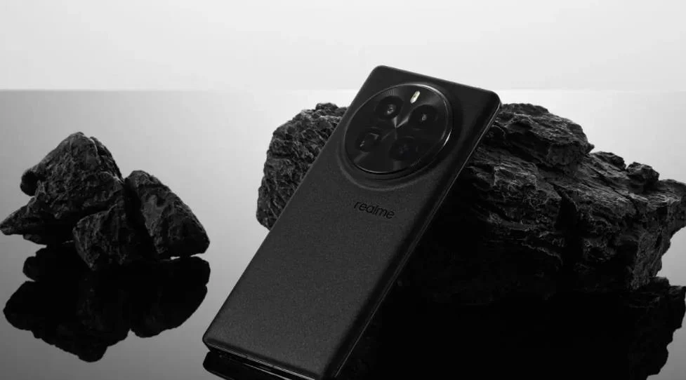 realme真我GT5 Pro手机维修备件价格公布 主板2249元起