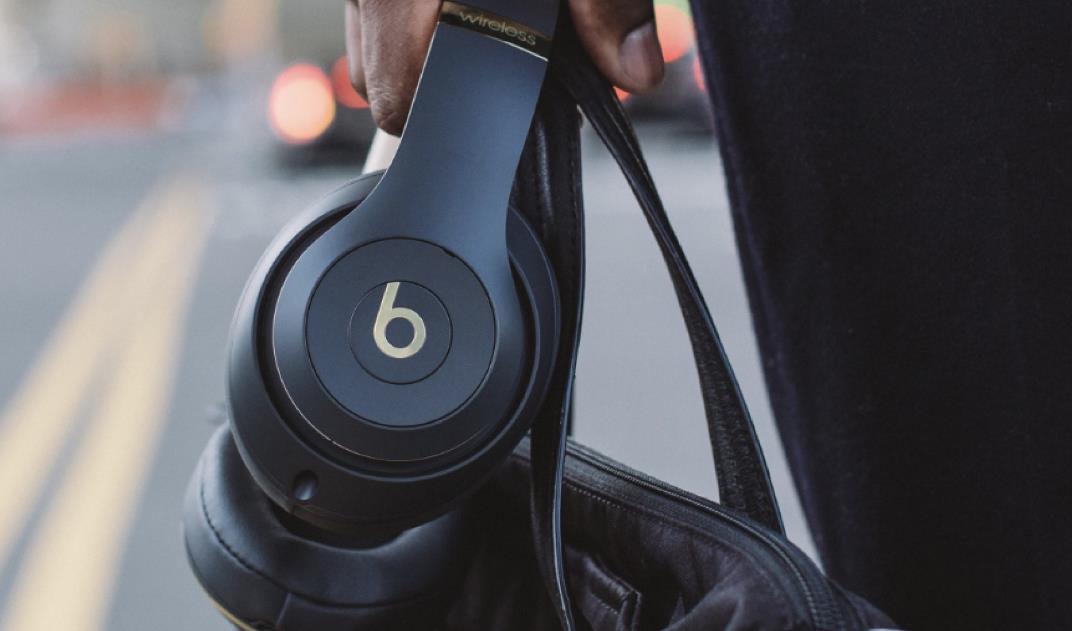 美国BEST BUY Beats Studio Pro优惠170美元，售价179.99美元