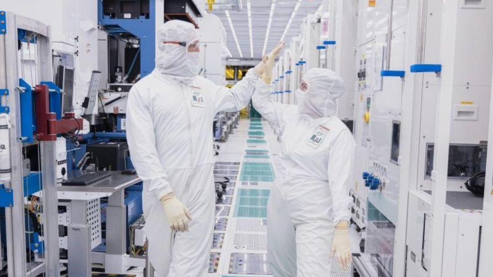 英特尔Intel CEO：晶圆代工业务暂未计划分拆