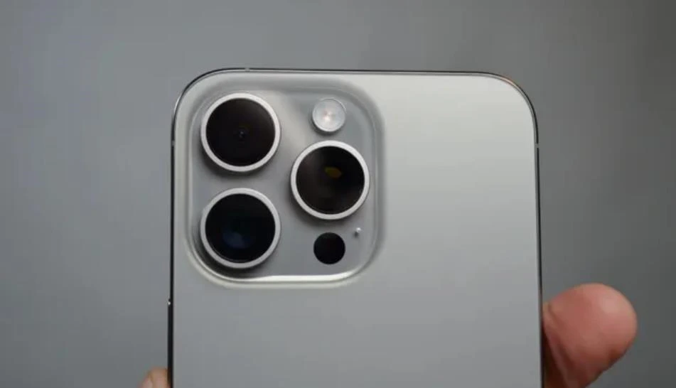 传闻苹果Apple iPhone 17 Pro Max相机功能再升级