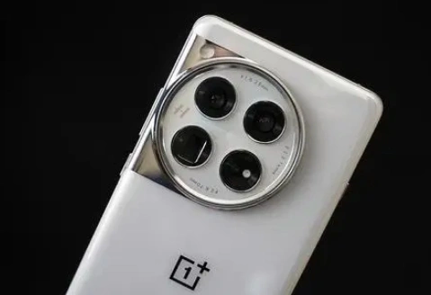 One plus 12手机怎么样？One plus 12全面体验评测