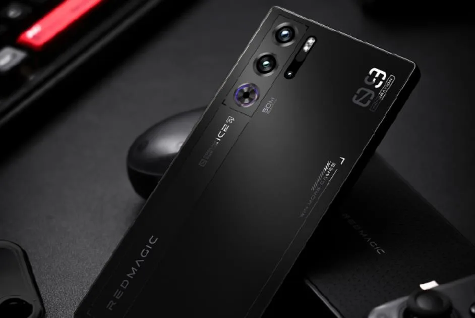 红魔Red Magic 9 Pro / Pro +手机维修备件价格公布：屏幕1050元