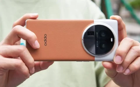 OPPO Find X7系列手机屏幕参数曝光：标准版配备6.78英寸1.5K京东方屏