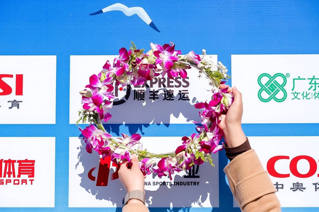 环滇池侧记｜做好服务保障 为参赛选手护航 