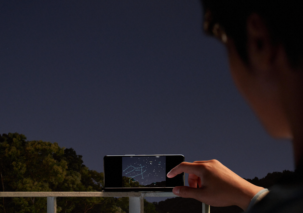 高颜值又实用的圣诞礼物 三星Galaxy Z Fold5拉满节日氛围感