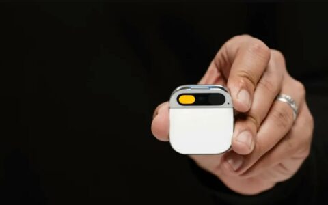 Humane公司推出无屏幕AI可穿戴设备AI Pin 售价699美元