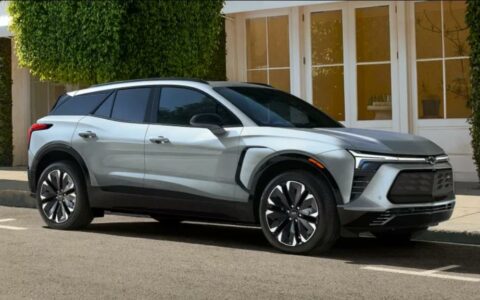 通用汽车GM：雪佛兰Chevy Blazer EV因软件问题暂停销售