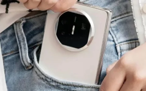华为Matex5和Apple苹果iPhone15pro信号对比测试：华为Mate x5完胜