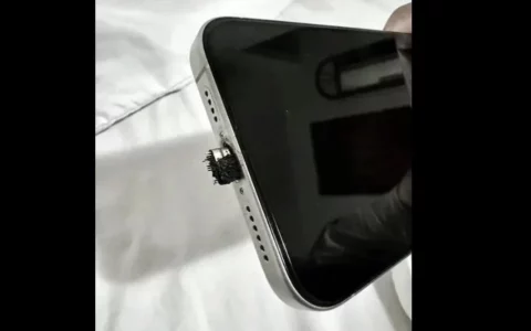 消息称苹果Apple iPhone 15 Pro Max用户遭遇USB-C端口烧熔问题
