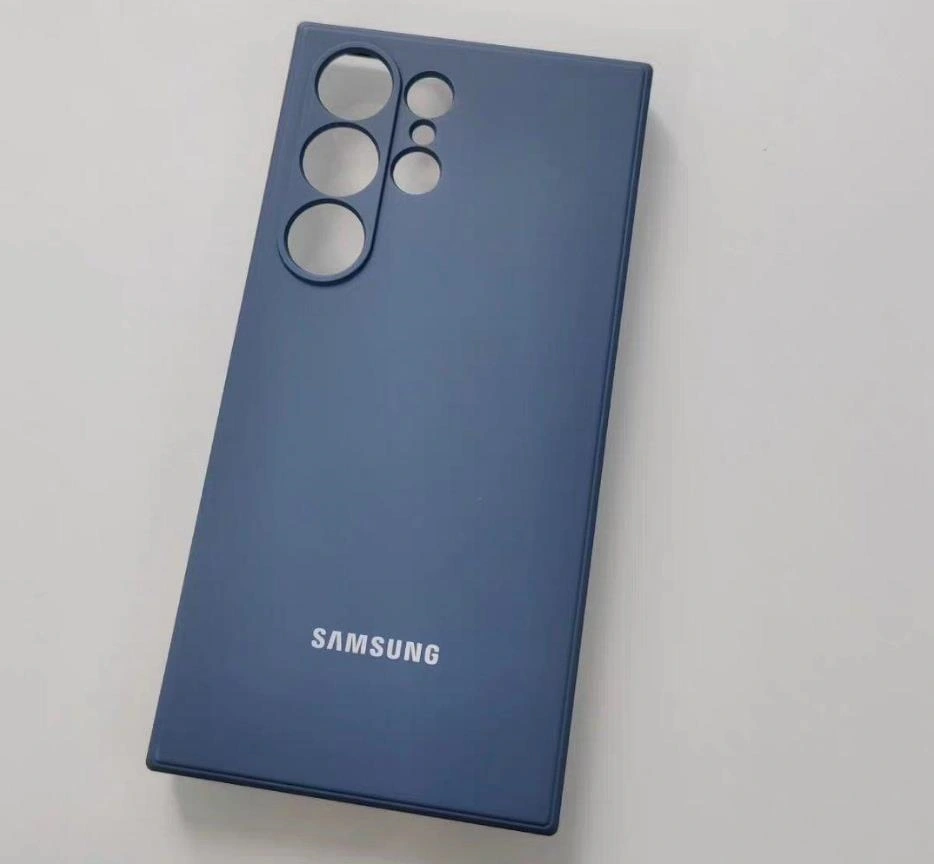 三星Samsung Galaxy S24 Ultra手机保护壳照片曝光 揭示独特相机岛设计