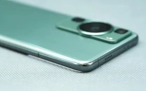 疑似华为HUAWEI P70系列新机爆料：采用一英寸超级大底主摄