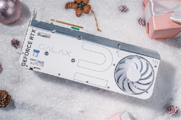 影驰 20 周年 RTX 4070 纪念版 携手DLSS 3“流畅”一整年