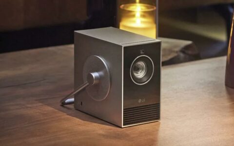 LG将在CES 2024推出超轻便携4K投影仪CineBeam Qube