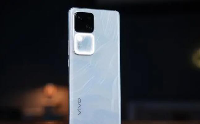 vivo s18全面评测   时尚利器、移动的影棚