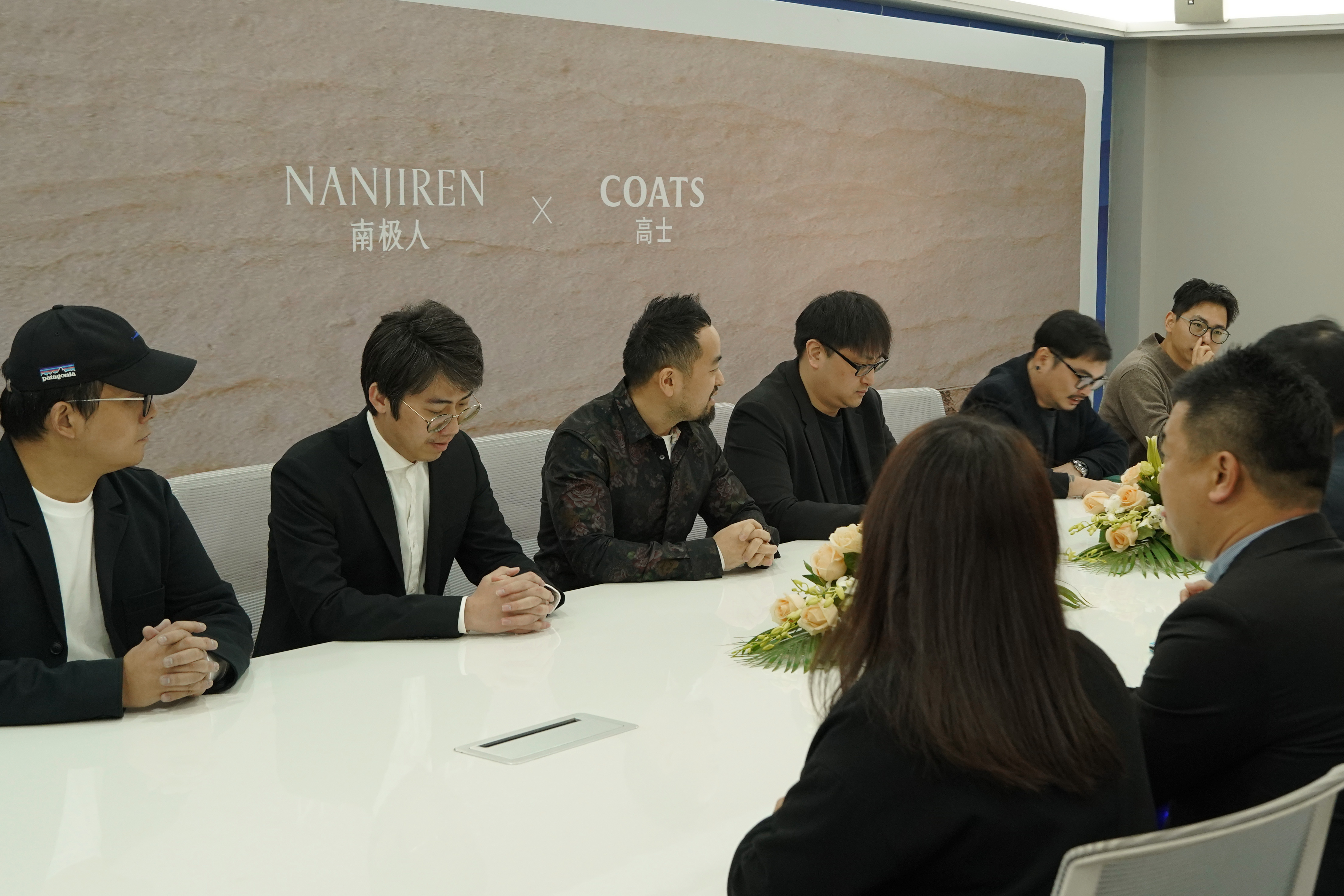 南极人携手YKK、永荣锦江、高士线打造行业里程碑