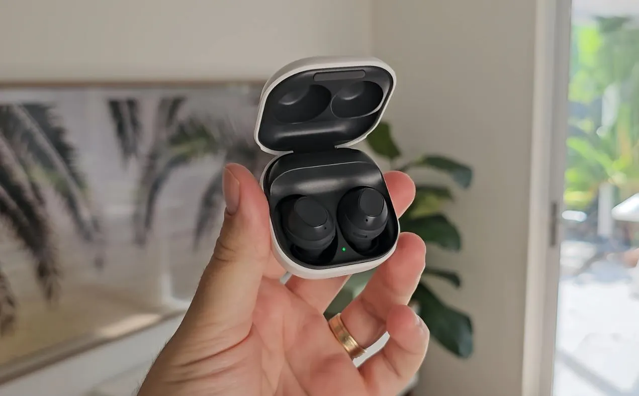 三星Samsung Galaxy Buds FE无线耳塞限时折扣 直降20%