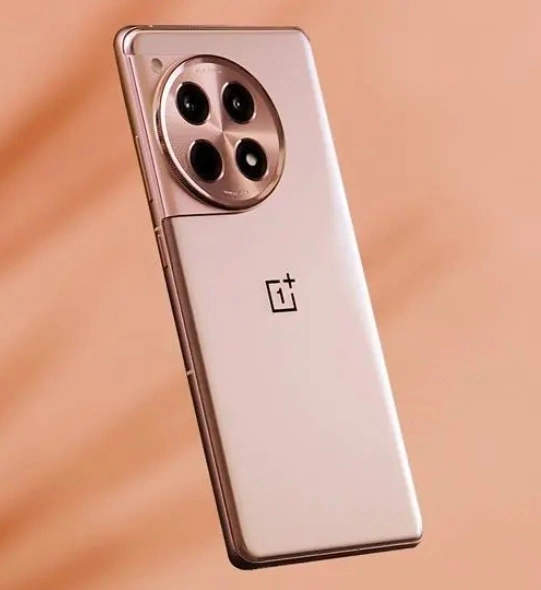 OnePlus一加Ace3使用体验评测：全员Pro，中端机都卷飞边了