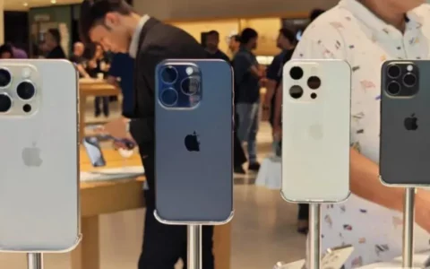 苹果Apple iPhone 16 Pro样机展示了电容捕捉按钮