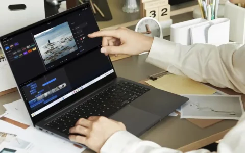 三星Samsung联手微软Microsoft：将Galaxy手机与Galaxy Book笔记本电脑更深度集成