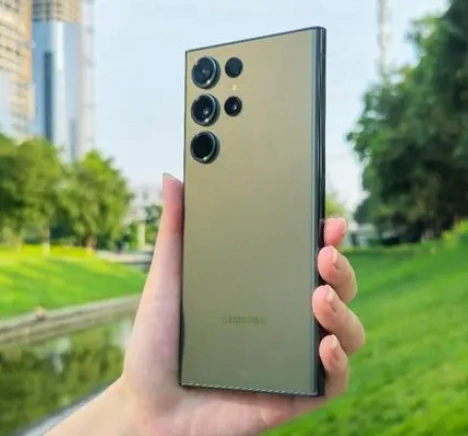 三星Samsung Galaxy S23 Ultra专业影像实力，摆脱相机指日可待