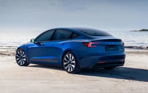 特斯拉Tesla新款Model 3上市：外观升级
