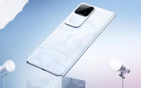 vivo S18e / Pro正式开售 搭载自研AI蓝心大模型