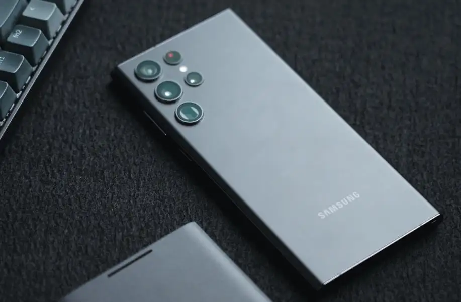 三星Samsung Galaxy S23 Ultra vs Galaxy S24 Ultra谁更胜一筹？
