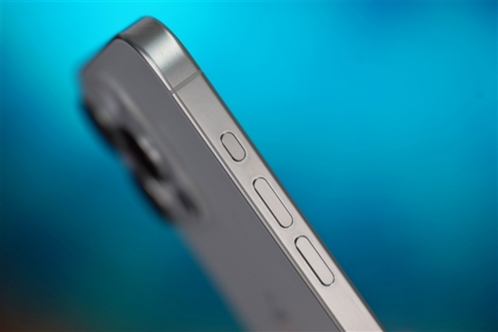 iPhone 16再曝光：即将加入电容式操作按钮