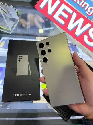 三星Samsung Galaxy S24 Ultra更多真机图曝光：直屏+钛合金边框