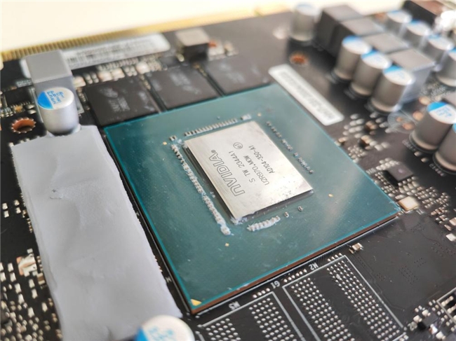 AI性能狂飙！耕升 GeForce RTX 4070 SUPER 踏雪Mini性能解禁