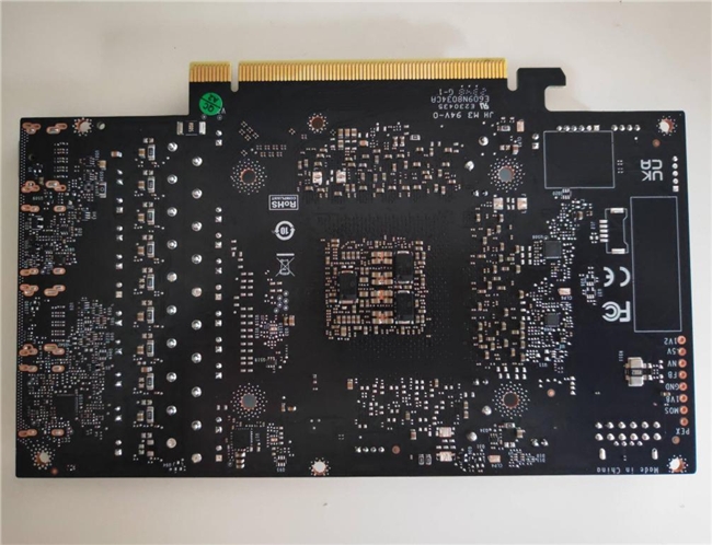 AI性能狂飙！耕升 GeForce RTX 4070 SUPER 踏雪Mini性能解禁