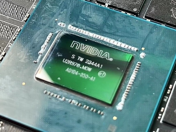 “SUPER”快，影驰 GeForce RTX 4070 SUPER 星曜 OC 评测！带你速闯AI新领域
