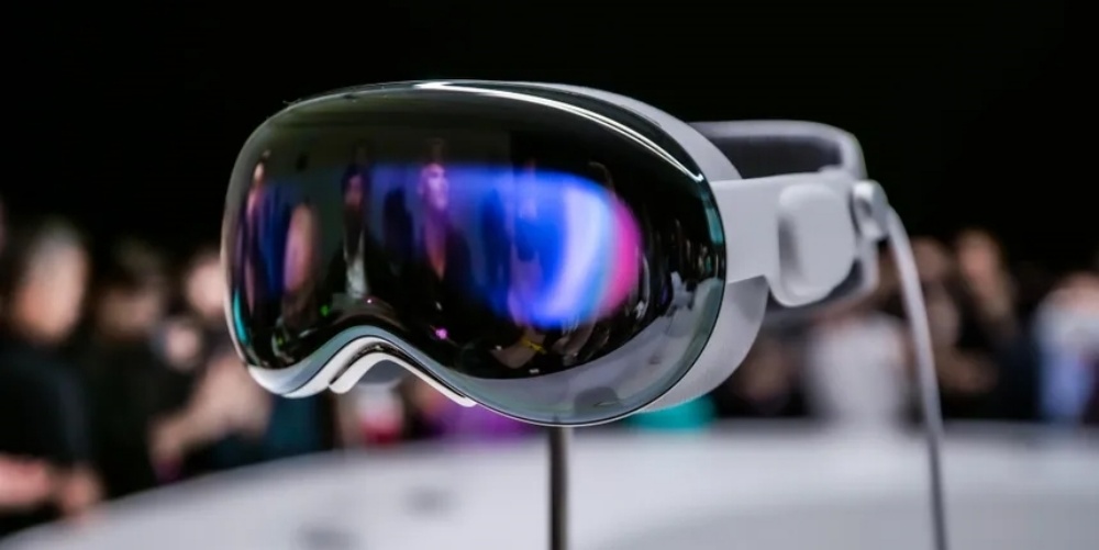 苹果Vision Pro头显预售18分钟内售罄：黄牛怒炒价格