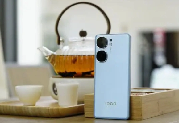 iQOO neo9与iQOO neo9 Pro区别对比：充电速度大比拼