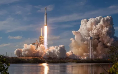 NASA发射无人飞船Psyche前往遥远的小行星 探索宇宙之谜