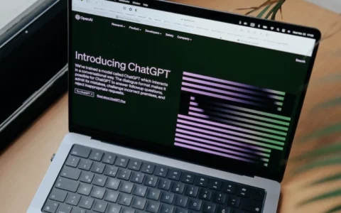 OpenAI阿尔特曼访韩  参观三星Samsung半导体生产线