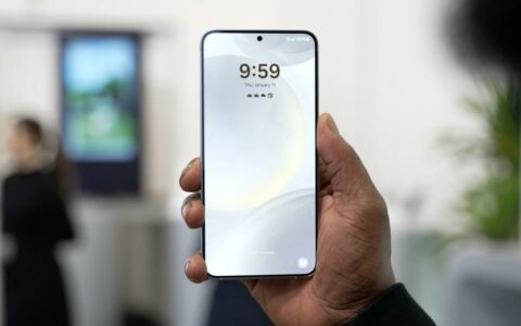 如何在三星Samsung Galaxy S24系列通过One UI 6.1自定义锁屏